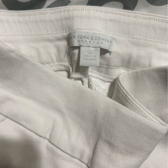 NY&CO Dressy Short Bundle Sz XS/0 - Picture 6 of 8